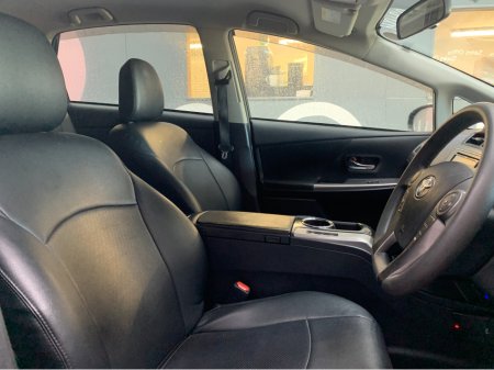 2016 Toyota Prius Alpha €16950! 2016 PRIUS CX AUTOMATIC 7 SEATER / 109k KMs / Reverse Camera €16,950 thumbnail