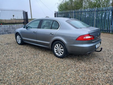 2013 Skoda Superb - thumbnail 7