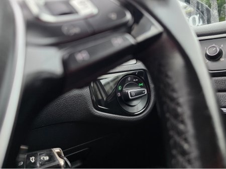 2013 Volkswagen Golf 1.4 HIGHLINE EDITION ALCANTARA PARKING SENSORS - SIMI DEALER - LOW ROAD TAX BAND thumbnail