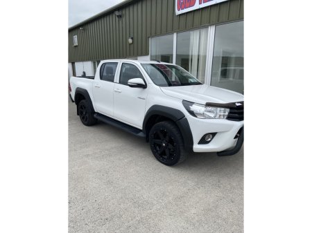 2017 Toyota Hilux 2.4 D-4D ACTIVE D/C 4WD 1 148BHP DC 148HP 4DR €18,300