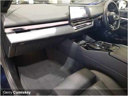 2025 BMW 5 Series - thumbnail 7