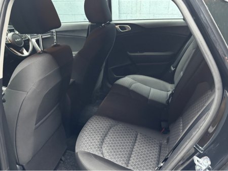 2023 Kia Ceed 1.6 D MHEV K2 MY23 5DR €19,950 thumbnail