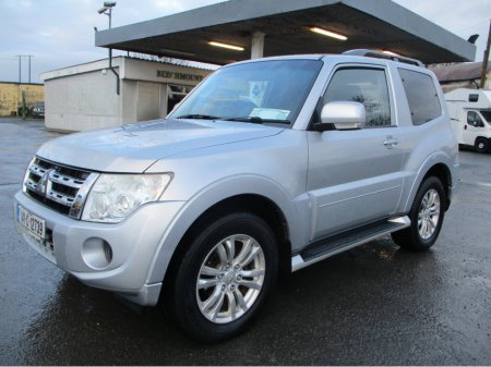 2014 Mitsubishi Pajero 3.2 DID SWB COMM 4WORK SG2 197BHP €20,995 thumbnail