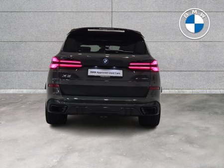 2026 BMW X5  thumbnail