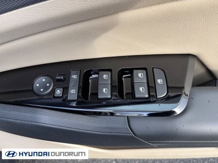 2023 Kia Sportage - thumbnail 9