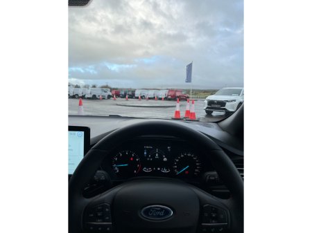 2025 Ford Focus - thumbnail 13