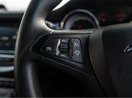 2017 Opel Astra 172 Opel Astra 1.0/High spec/Irish/1yr warranty €10,888 thumbnail