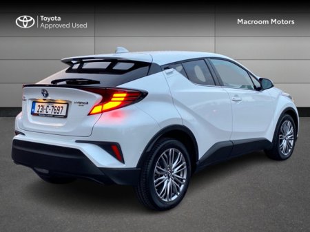 2023 Toyota C-HR END OF YEAR CLEARANCE SALE! C-HR 1.8 HYBRID SOL €31,000