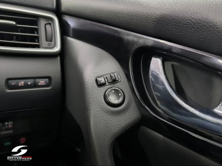 2021 Nissan Qashqai (211) SE 1.5 DSL AUTOMATIC PAN ROOF €21,995 thumbnail