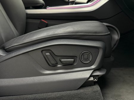 2025 Audi Q8 55 TFSI E S LINE 394HP QUATTRO €94,990 thumbnail