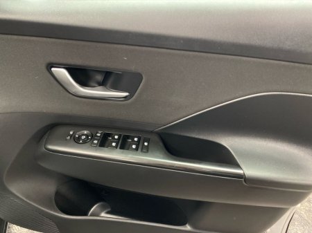 2024 Hyundai Kona - thumbnail 11