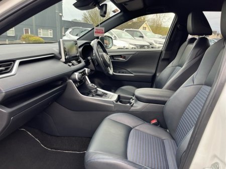 2021 Toyota Rav4 - thumbnail 6