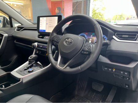 2024 Toyota Rav4 - thumbnail 9