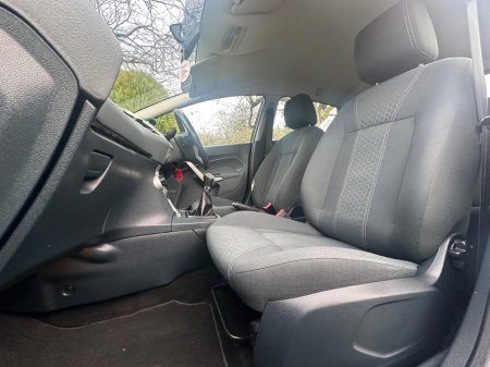 2010 Ford Fiesta 1.25 82 PS Titanium €3,950 thumbnail