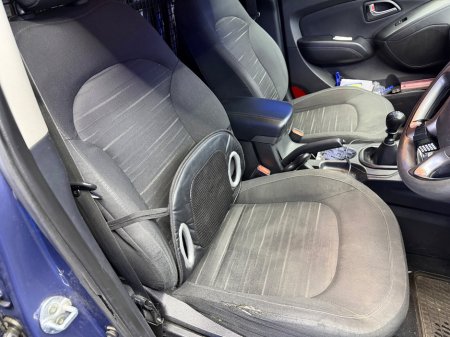 2015 Hyundai ix35 2.0 Diesel Executive 4WD 136hp €5,900 thumbnail