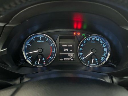 2015 Toyota Corolla - thumbnail 13