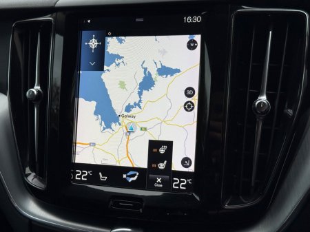 2018 Volvo XC60 - thumbnail 15