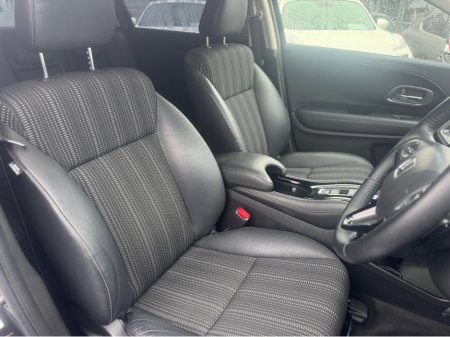 2015 Honda Vezel Hybrid | Heated Seats | Camera | High Spec €13,750 thumbnail