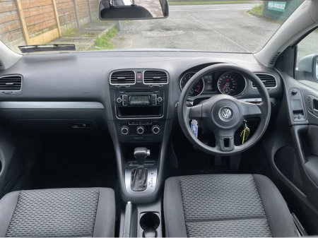 2010 Volkswagen Golf - thumbnail 10