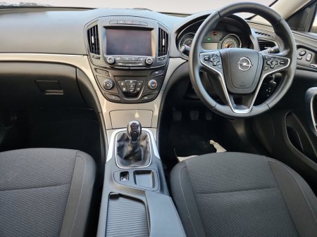 2017 Opel Insignia 1.6CDTI 136PS SC €7,950 thumbnail