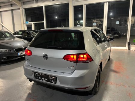 2017 Volkswagen Golf TRENDLINE 1.6 TDI MANUAL 5SPEED 110 3DR €6,950 thumbnail