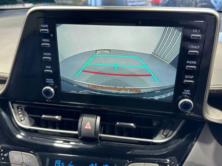 2022 Toyota C-HR Self Charging Hybrid Sol Automatic €25,800 thumbnail