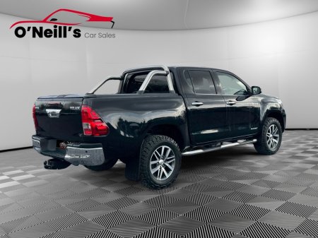 2019 Toyota Hilux - thumbnail 3