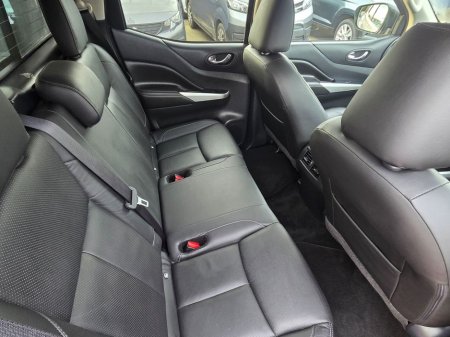 2020 Nissan Navara - thumbnail 11