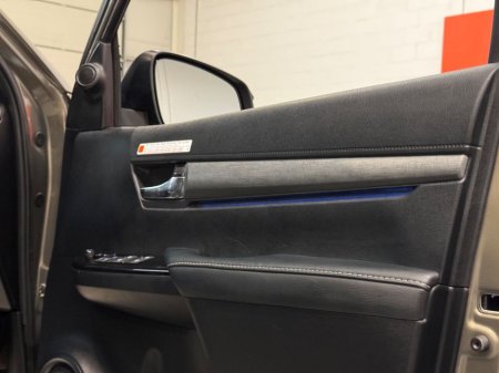 2023 Toyota Hilux - thumbnail 12