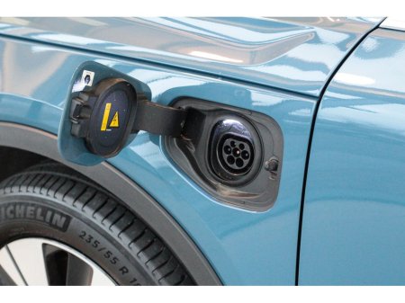 2023 Volvo XC40 RECHARGE T4 CORE 1.5 PHEV €36,899 thumbnail