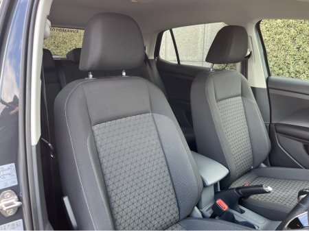 2021 Volkswagen T-Cross - thumbnail 11