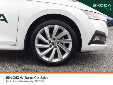 2025 Skoda Octavia AMBITION 1.0TSI 110HP €32,900 thumbnail