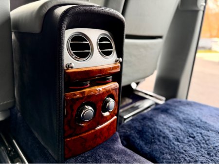 2004 Rolls-Royce Phantom AUTO thumbnail