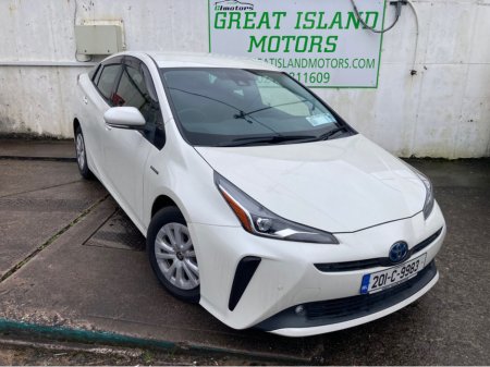 2020 Toyota Prius  €21,750