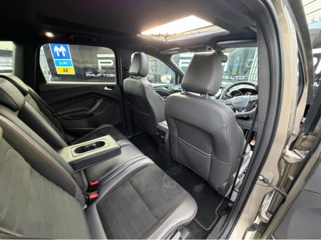 2019 Ford Kuga 1.5 120PS 4DR ST-LINE SUNROOF TOP SPEC €20,995 thumbnail