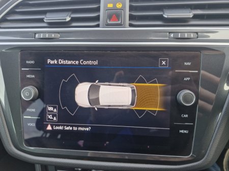 2023 Volkswagen Tiguan - thumbnail 11