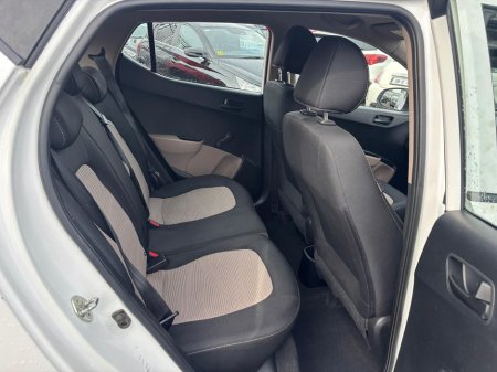 2016 Hyundai i10 - thumbnail 4