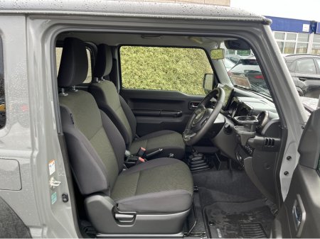 2024 Suzuki Jimny SIERRA 4 SEAT MANUAL 1.5 PETROL //LOW MILES//HIGH SPEC//HEATED SEATS//CRUISE CONTROL//KEYLESS ENTRY//REVERSE CAMERA// thumbnail
