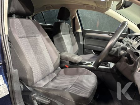 2016 Volkswagen Passat - thumbnail 20