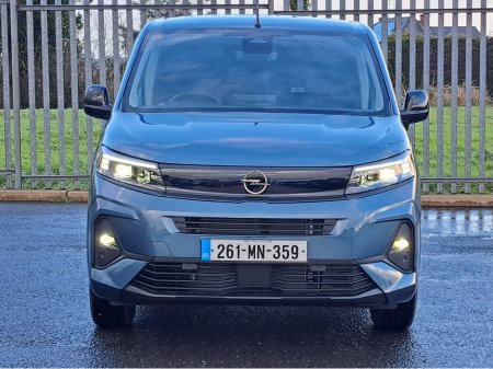 2026 Opel Combo SPORTIVE L1H1 1.5TD 100BHP **TOP SPEC** thumbnail