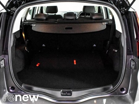 2021 Renault Grand Scenic Iconic Blue dCi 120 MY19 €26,950 thumbnail