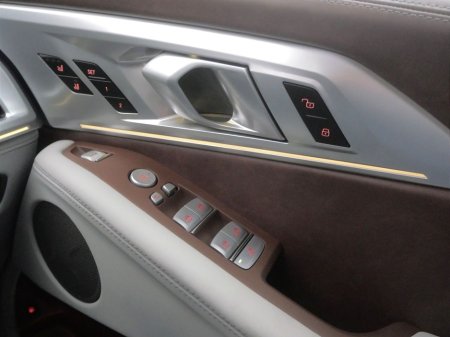 2025 BMW XM - thumbnail 21