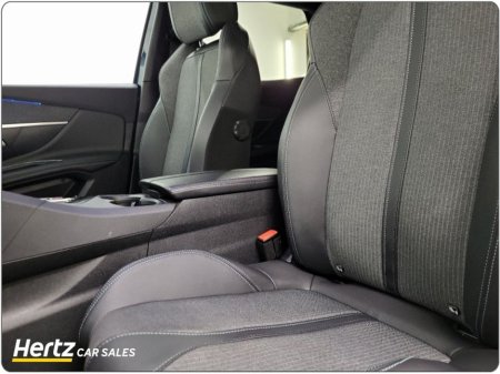 2023 Peugeot 3008 - thumbnail 5