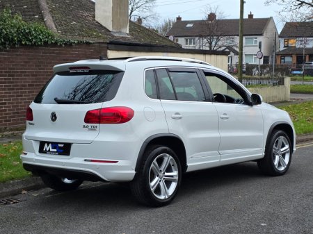 2016 Volkswagen Tiguan 2.0 TDI 150HP BMT Edition-R €15,450 thumbnail