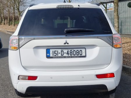 2015 Mitsubishi Outlander - thumbnail 11