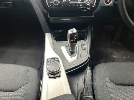 2016 BMW 3 Series - thumbnail 19