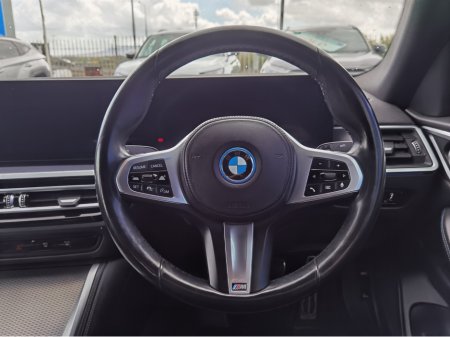 2023 BMW i4 - thumbnail 17