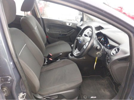 2013 Ford Fiesta ZETEC 1.0 65PS M5 4DR MCA €8,500