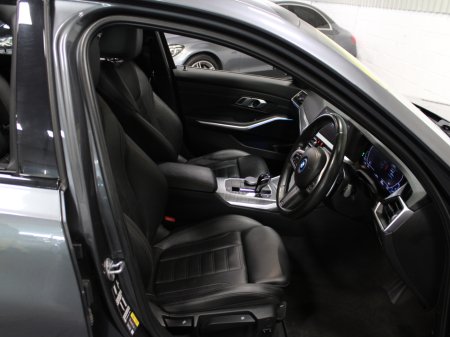 2022 BMW 3 Series - thumbnail 27