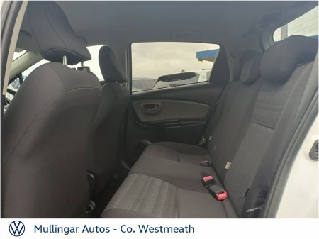 2017 Toyota Yaris - thumbnail 7